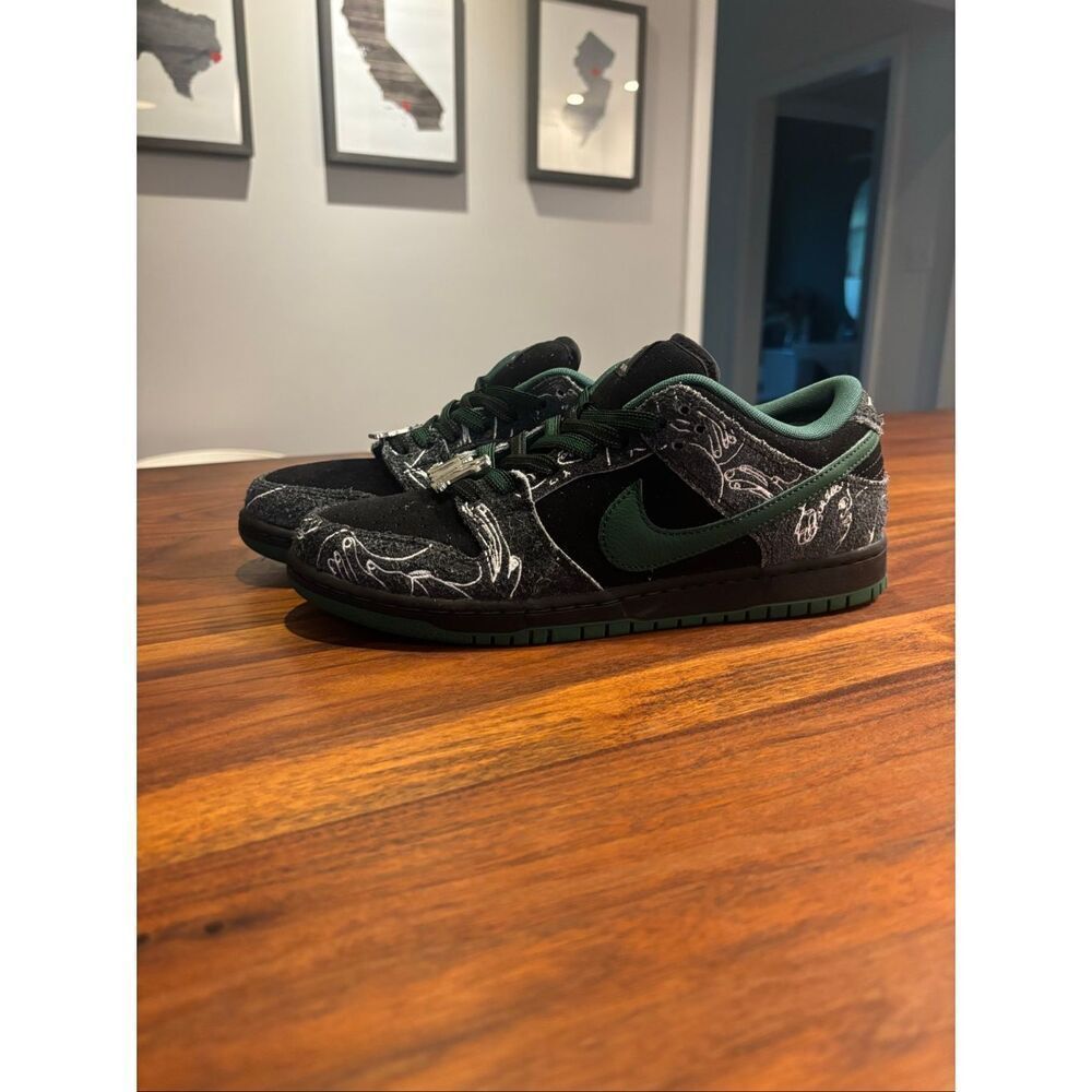 Nike Men's Black & Green SB Dunk Low There Skateboard Sneakers Size 8.5 NWOT - Picture 2 of 14